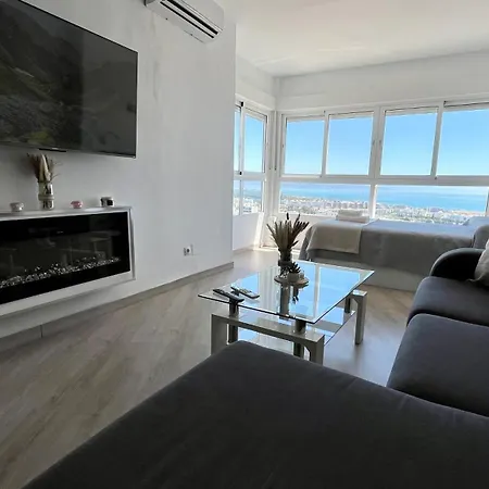 Apartament Increibles Vistas Al Mar, Tren Directo Aeropuerto Y Playa A Pie Colina 800m *